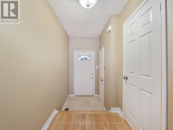 Property Photo:  385 The East Mall #60  ON M9B 6J4 