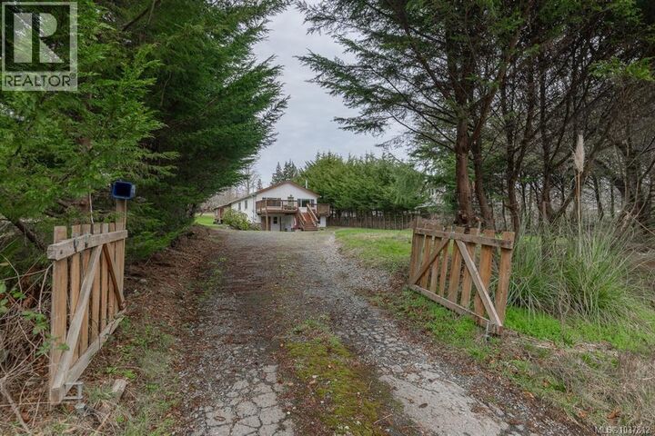Property Photo: 6820 Grant Road West BC V9Z 0L7