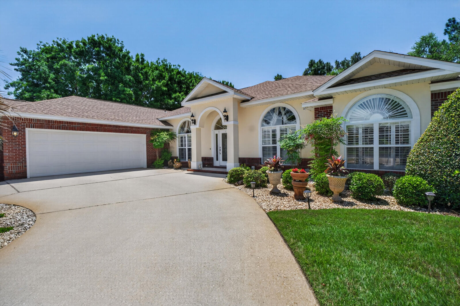 Property Photo:  4242 Bobcat Cove  FL 32578 