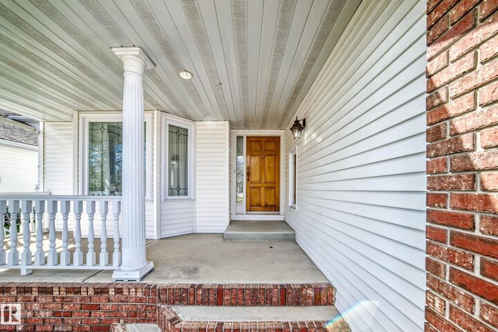 Property Photo:  107 Ridgemont Crescent  AB T8A 5N4 