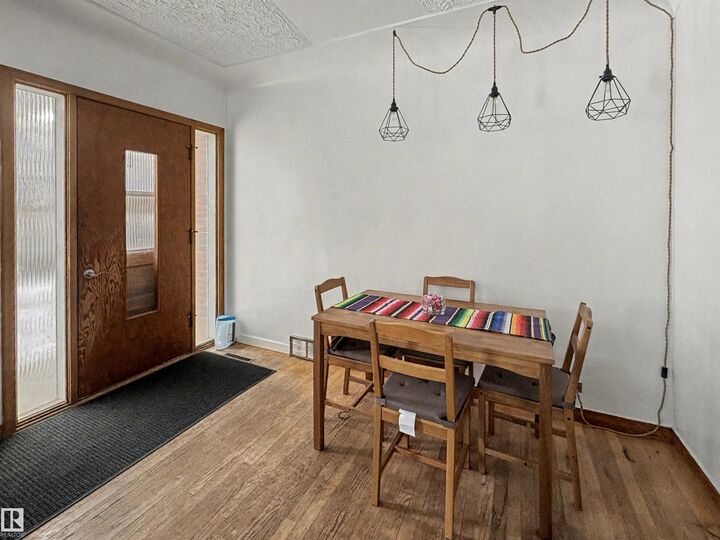 Property Photo:  5510 Railway Avenue  AB T0A 1P0 