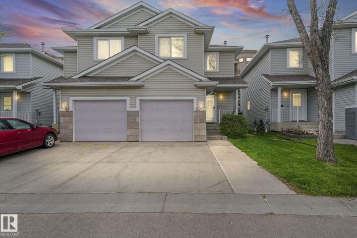Property Photo: 2021 Grantham Court NW 97 AB T5T 6V7