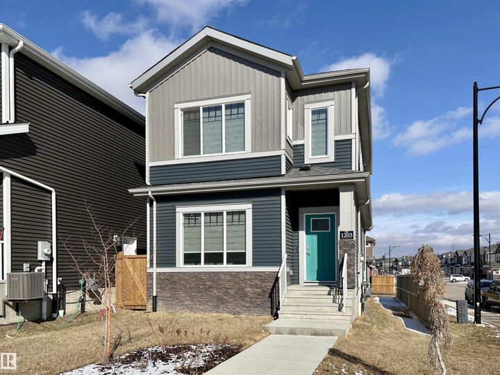 Property Photo:  1203 Eaton Lane NW  AB T6M 1M9 