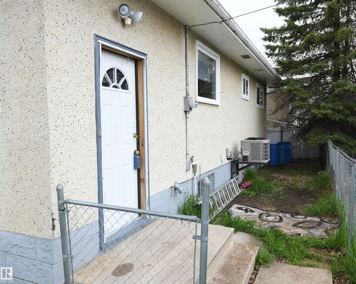Property Photo:  30 Prince Drive  AB T0B 2R0 