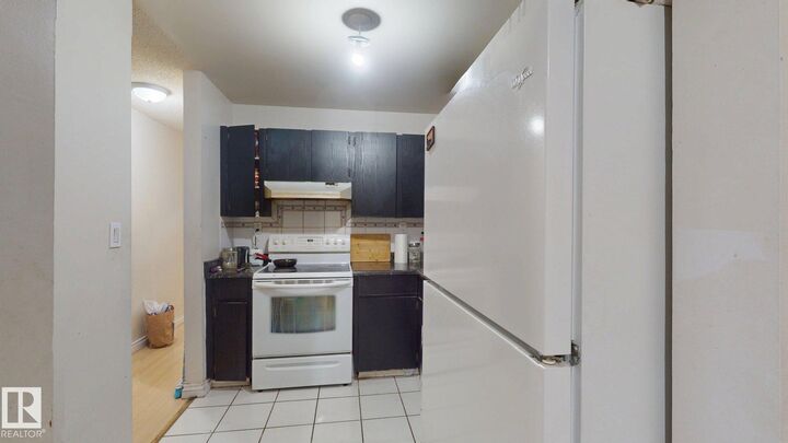 Property Photo:  2624 Milwwods Road NW 402  AB T5L 5K2 