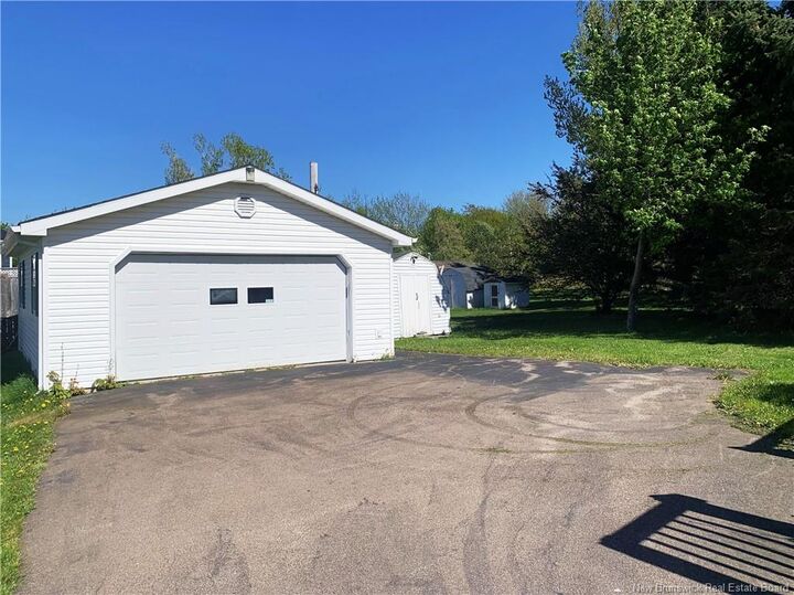 Property Photo:  10 King Street  NB E4P 1X9 