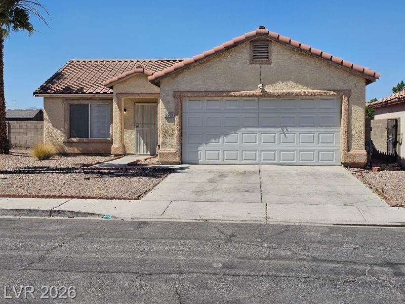 Property Photo:  5500 Crinoline Avenue  NV 89122 
