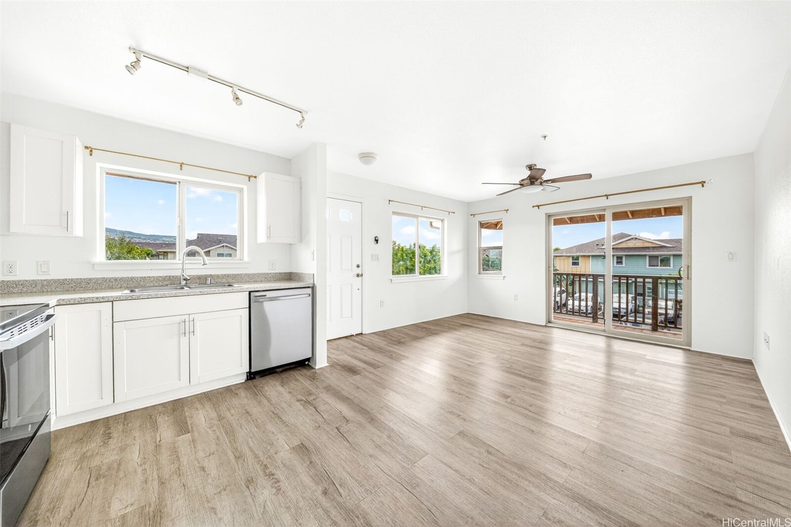 Property Photo:  801 Kakala Street 506  HI 96707 