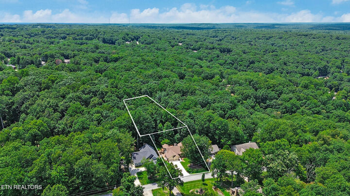 Property Photo: 35 Pineridge Court TN 38558