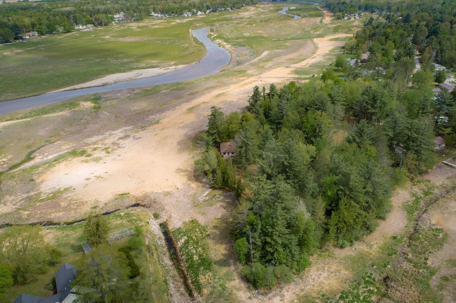 Property Photo:  5242 Ostlund  MI 48628 