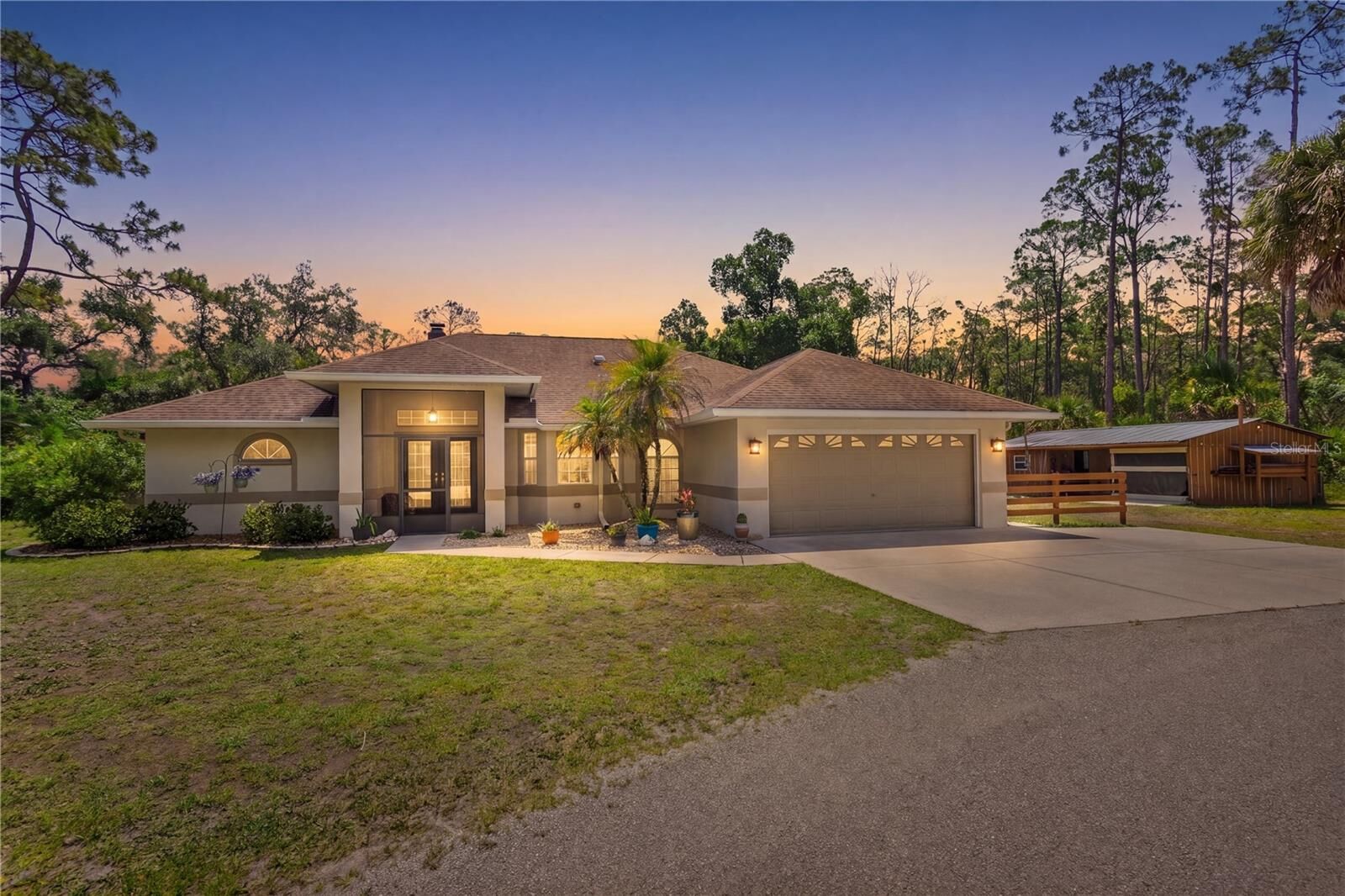 Property Photo:  6534 Dunbarton Street  FL 34291 