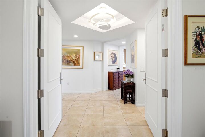Property Photo:  400 Beach Drive NE 401  FL 33701 