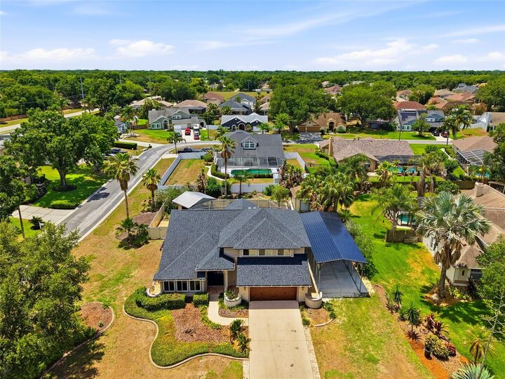 Property Photo: 2715 Mock Orange Court FL 33594