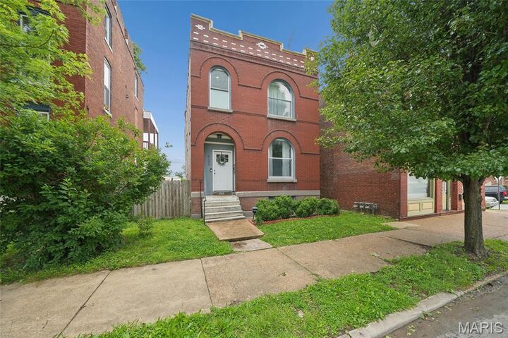 Property Photo: 3136 Nebraska Avenue MO 63118