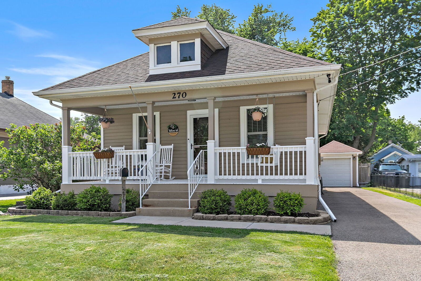 Property Photo:  270 S Melrose Avenue  IL 60123 