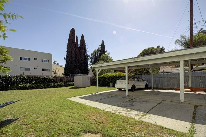 Property Photo:  14918 1/2 Wyandotte  CA 91405 