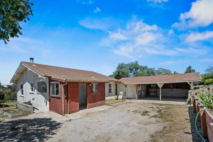 Property Photo:  2079 Elkhorn Road  CA 95012 