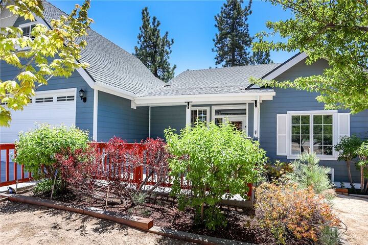 Property Photo: 534 Highland CA 92315