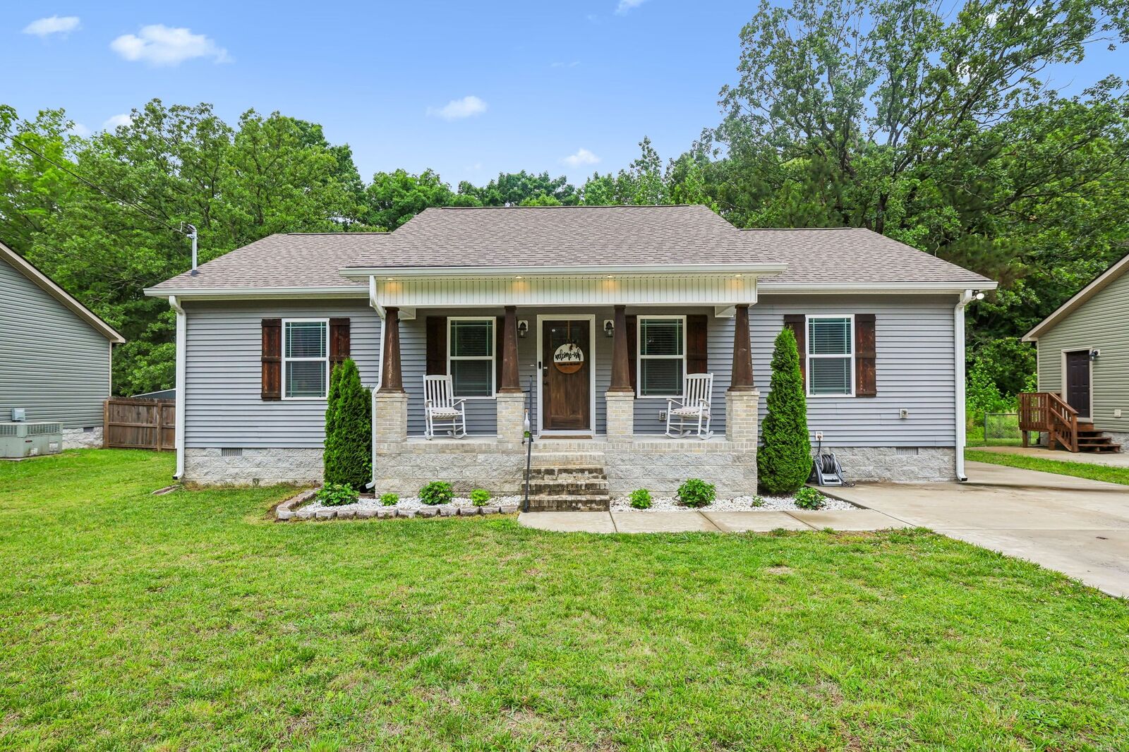 Property Photo: 1546 S Spring St TN 37355