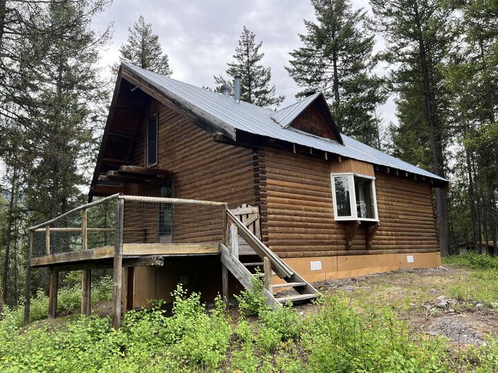 Property Photo: 1694 Clugston Onion Creek Rd WA 99114