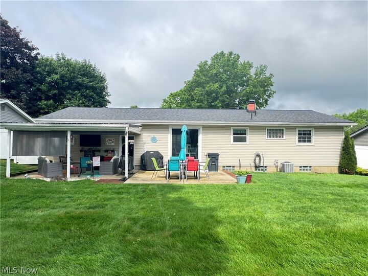 Property Photo: 4013 Shelbourne Drive OH 44511