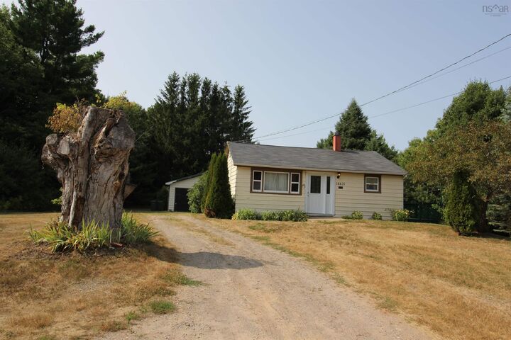 Property Photo: 14621 Highway 1 NS B0P 1W0