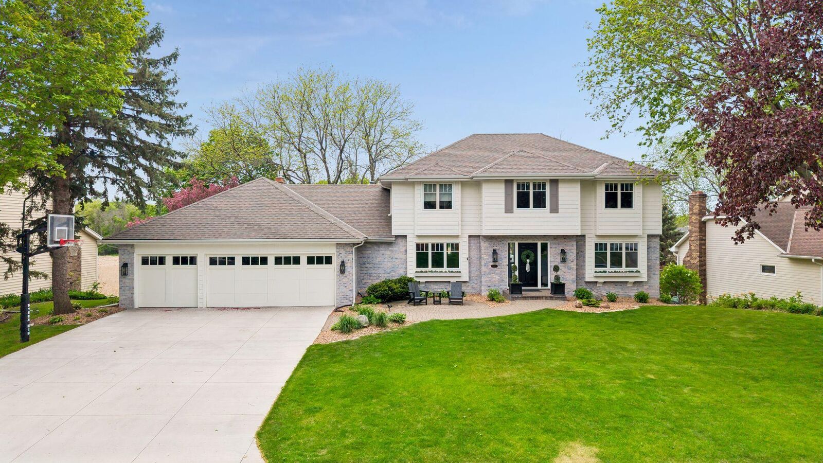 Property Photo:  18425 5th Avenue N  MN 55447 