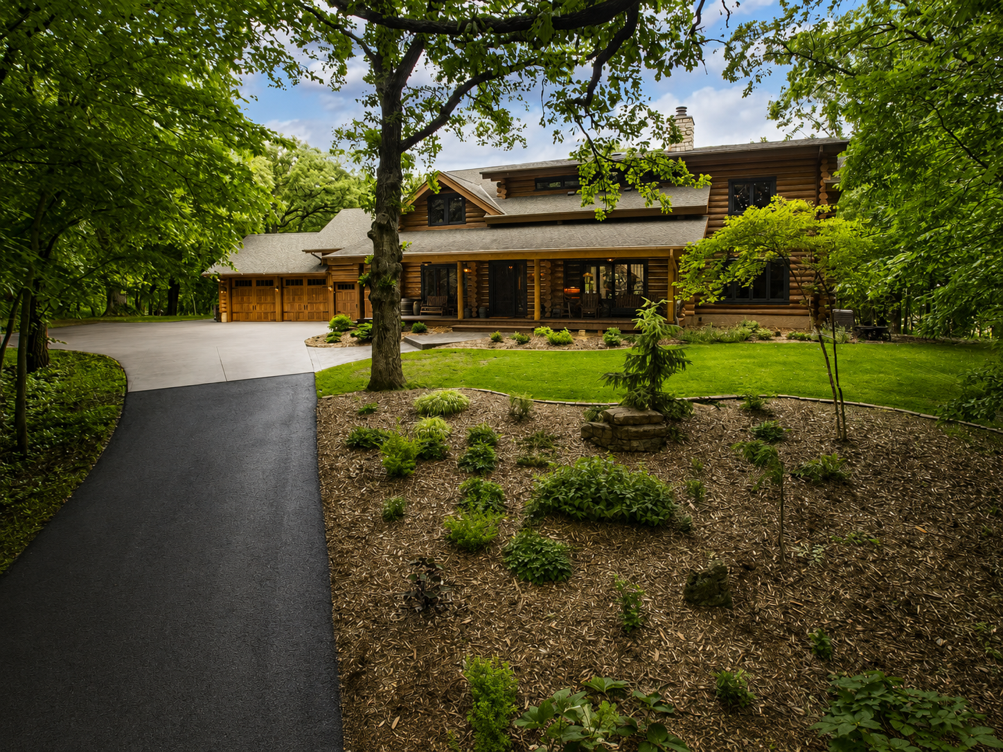 Property Photo: 2050 Oakwood Ridge MN 55317