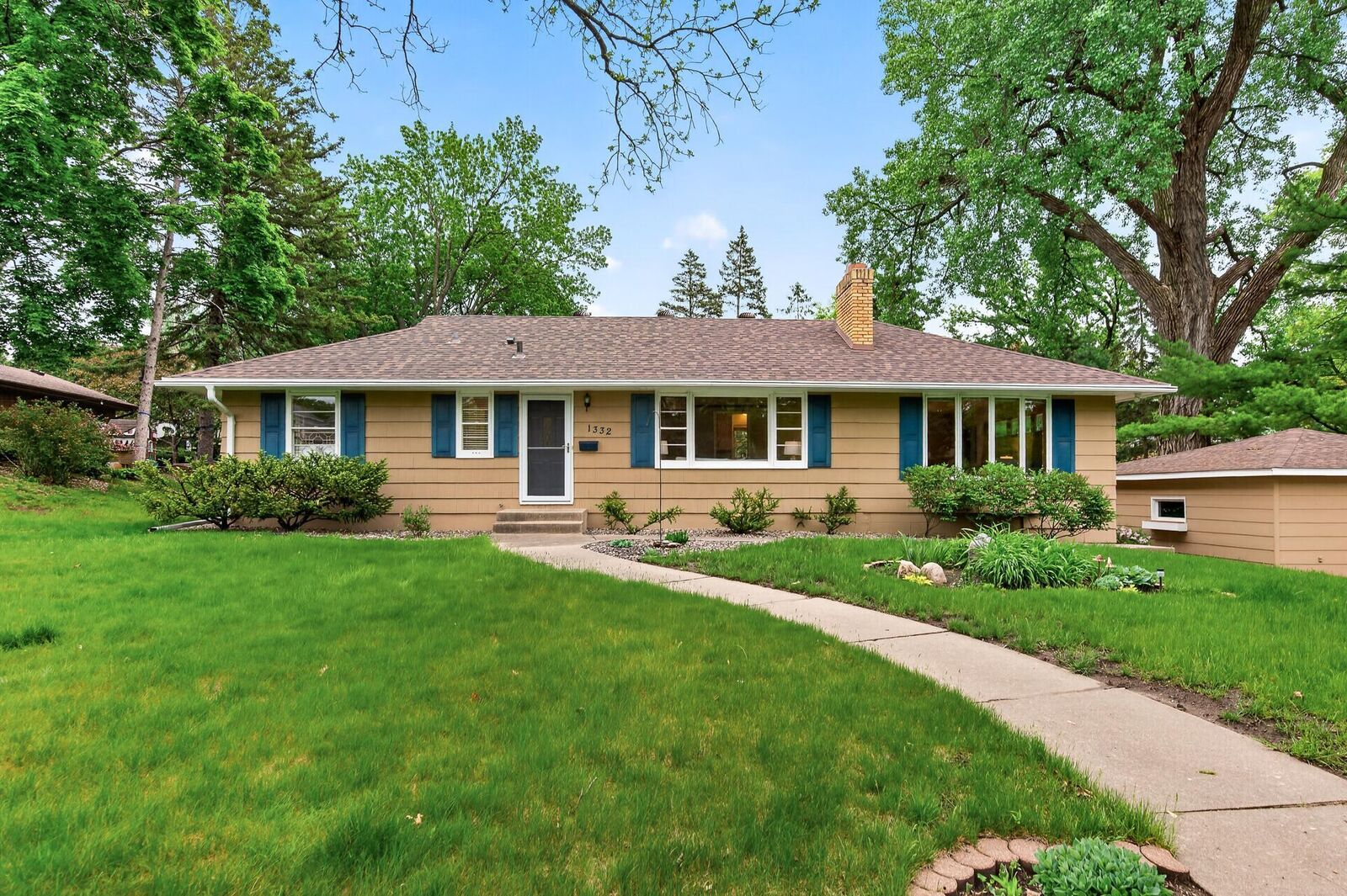 Property Photo: 1332 Orkla Drive MN 55427