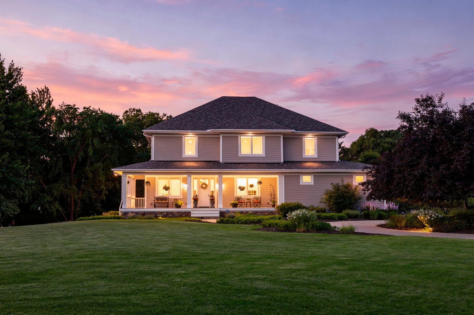 Property Photo:  4854 Linden Trail N  MN 55042 