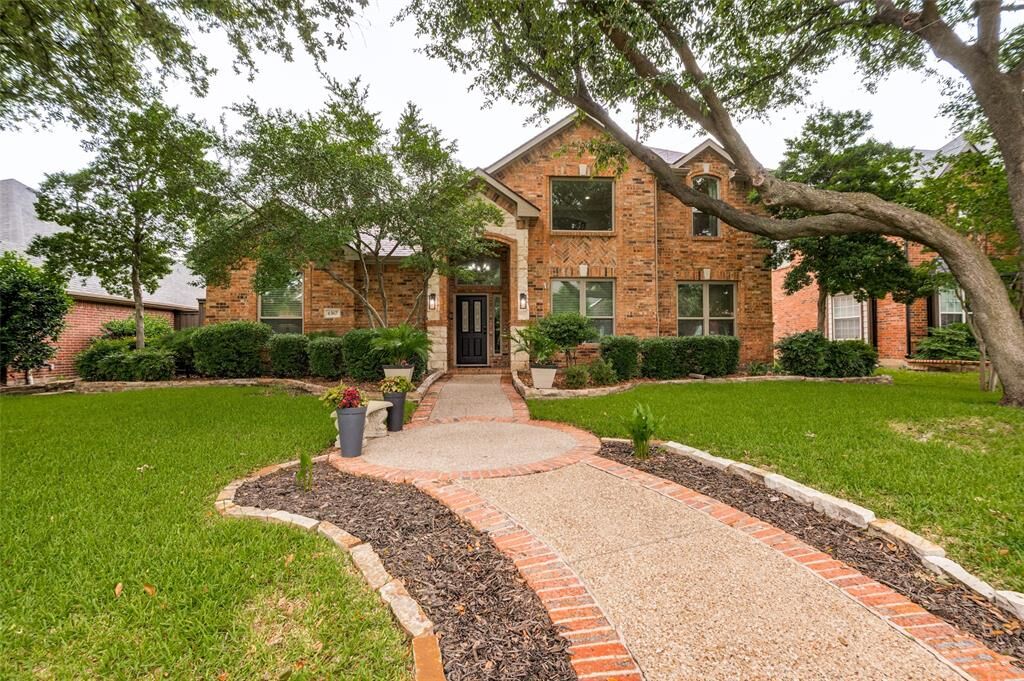 Property Photo: 4567 Risinghill Drive TX 75024