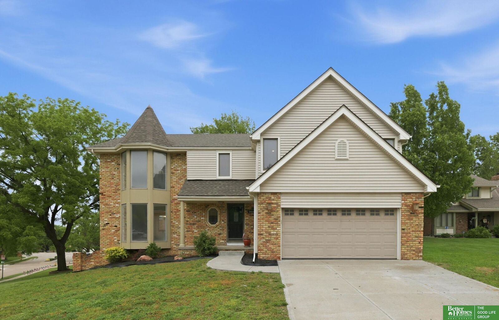 Property Photo: 6420 S 106 Circle NE 68127