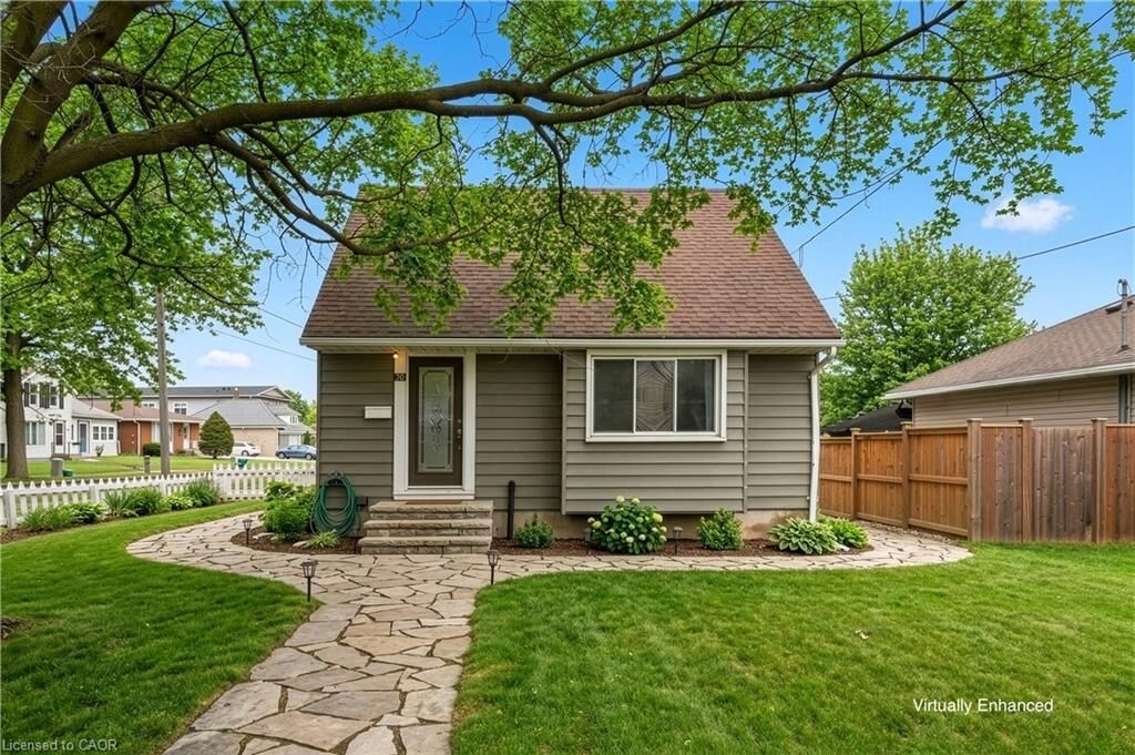 Property Photo:  70 Whyte Avenue N  ON L2V 2T7 