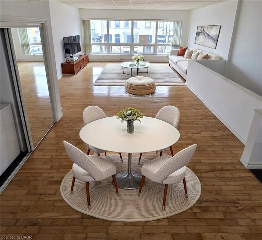 Property Photo:  7 King Street N Upper  ON N2J 2W6 