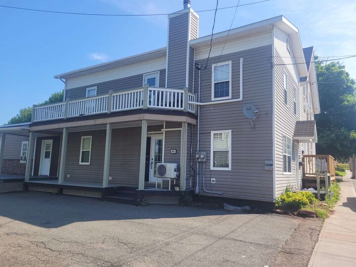65 Douglas Street — photo 1