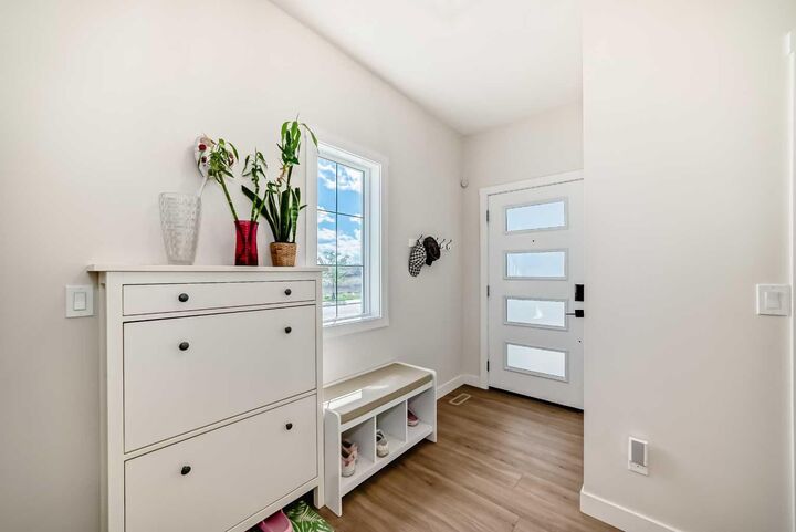 Property Photo: 10 Verity Landing SW AB T2Y 0T1
