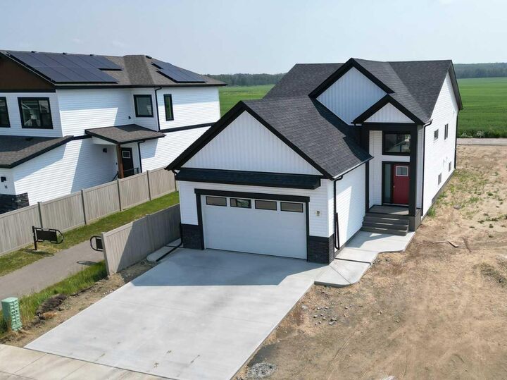 Property Photo:  20 Ian Way  AB T4S 0W5 