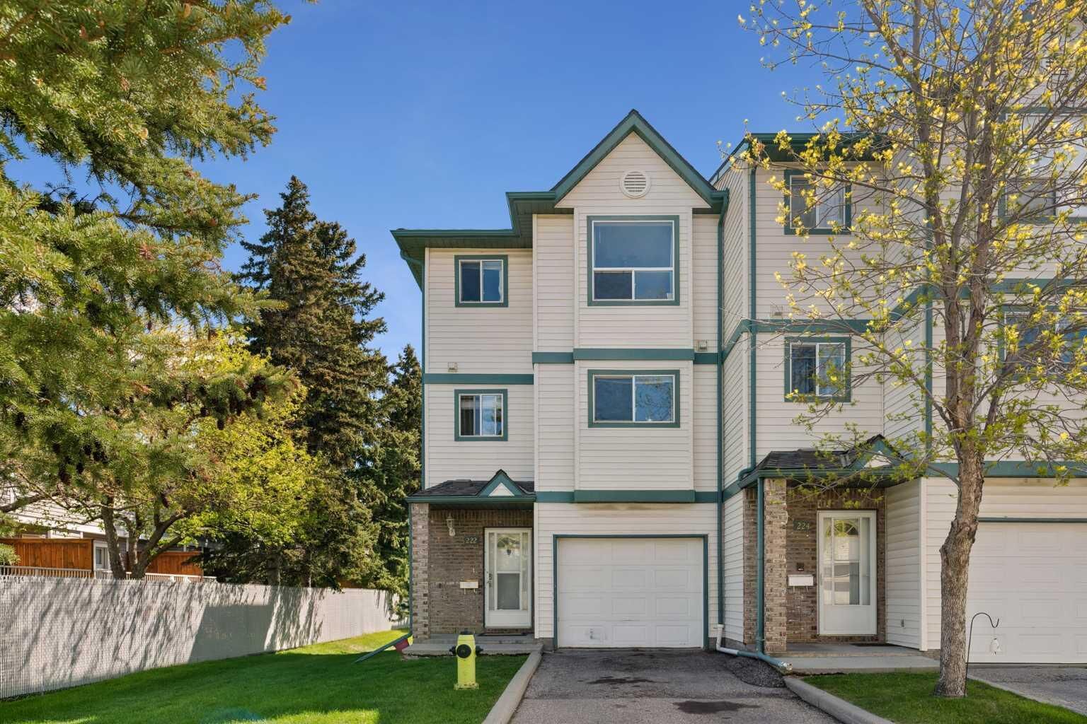Property Photo: 222 Anderson Grove SW AB T2W 6H7