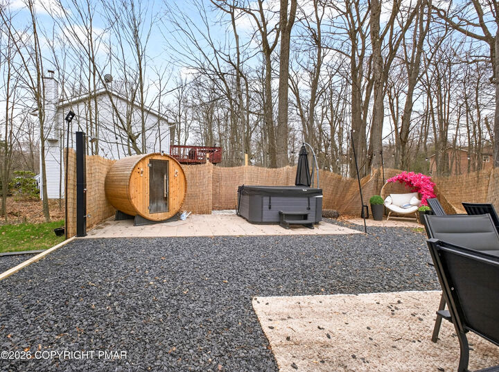 Property Photo:  1070 Seven Nations Drive  PA 18466 