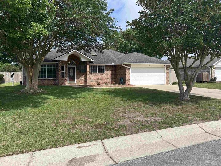 Property Photo: 2129 Coral Creek Dr FL 32506