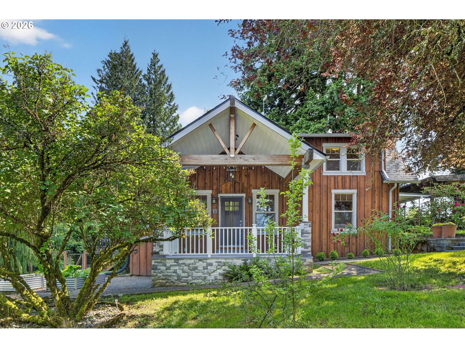 Property Photo: 8 SW Alice St OR 97219