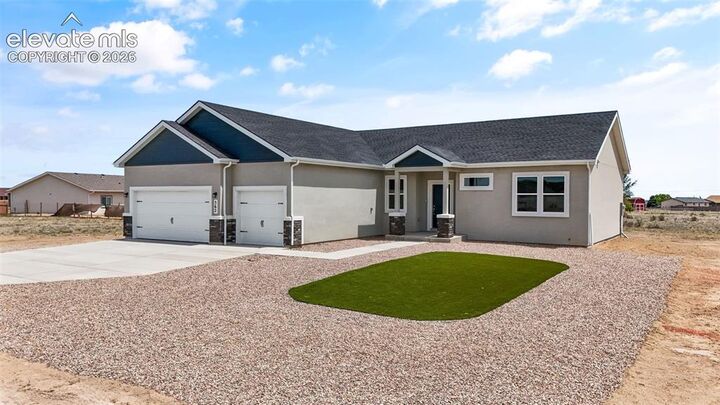 Property Photo:  562 N Bayview Drive  CO 81007 