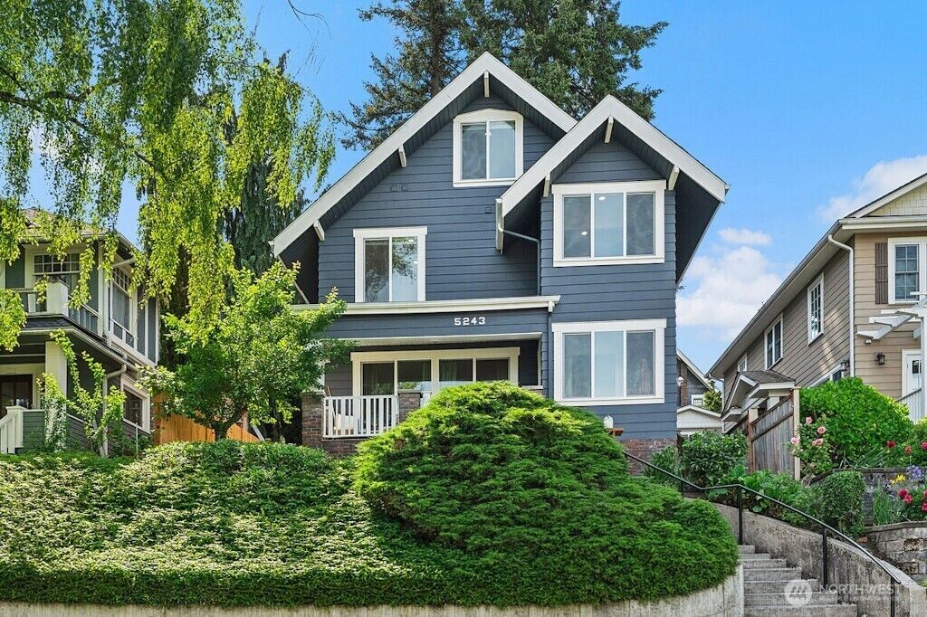 Property Photo: 5243 19th Avenue NE WA 98105
