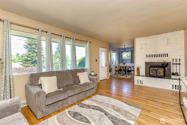 Property Photo: 3418 Petersville Road NE WA 98310