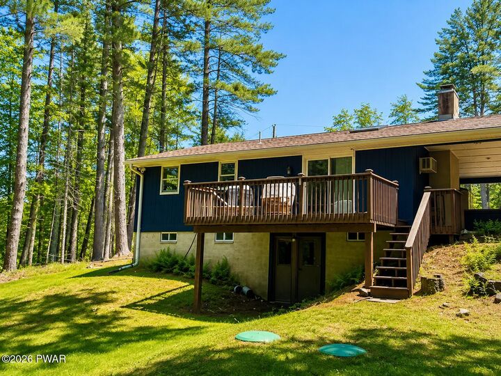 Property Photo:  105 Cottage Road  PA 18464 