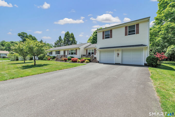 Property Photo:  5B Saxony Drive  CT 06468 