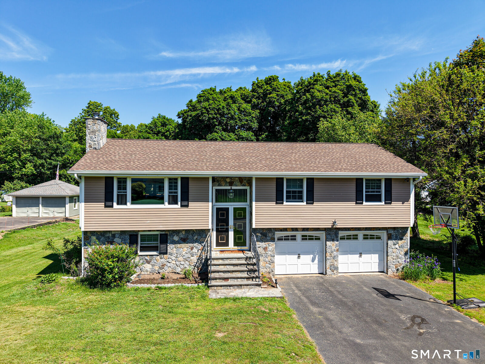 Property Photo: 40 Orchard Street CT 06001
