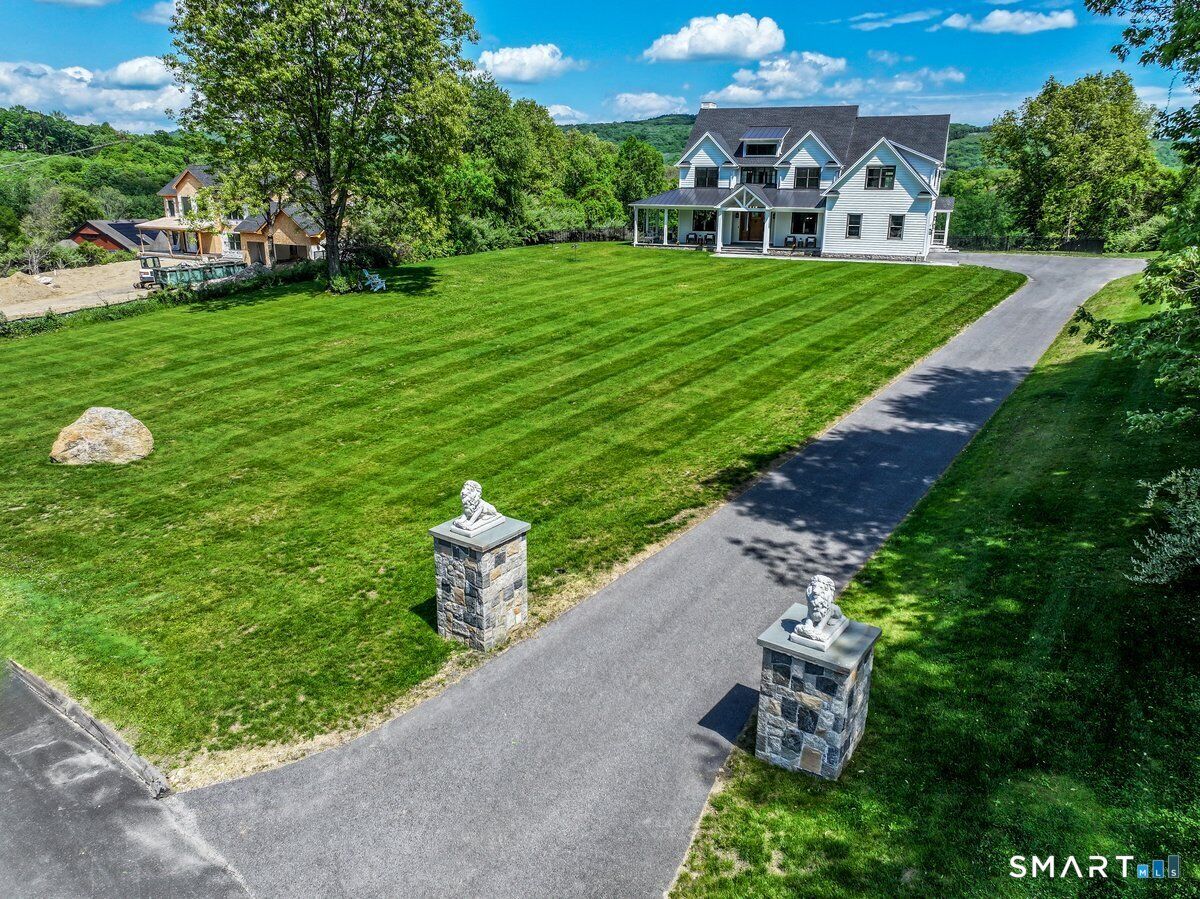 Property Photo:  2 Pond View Lane  CT 06784 