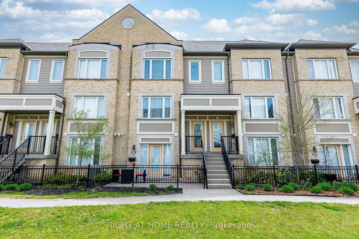 Property Photo: 5650 Winston Churchill Boulevard W 73 ON L5M 0L7