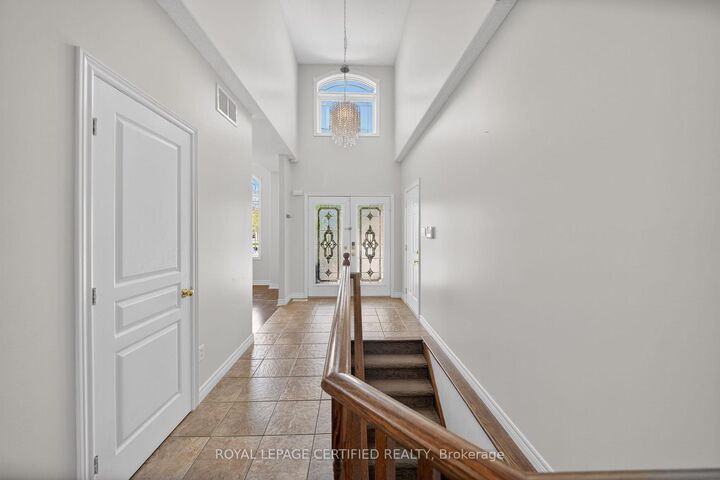 Property Photo:  91 Candlewood Drive  ON L8J 0A3 